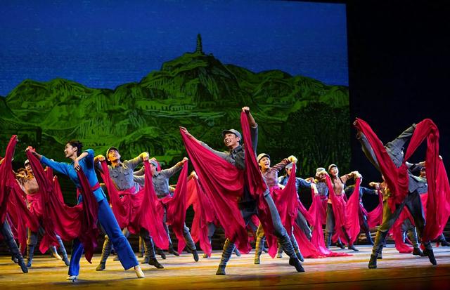 舞剧《杨家岭的春天》剧照。北京日报客户端记者 方非摄