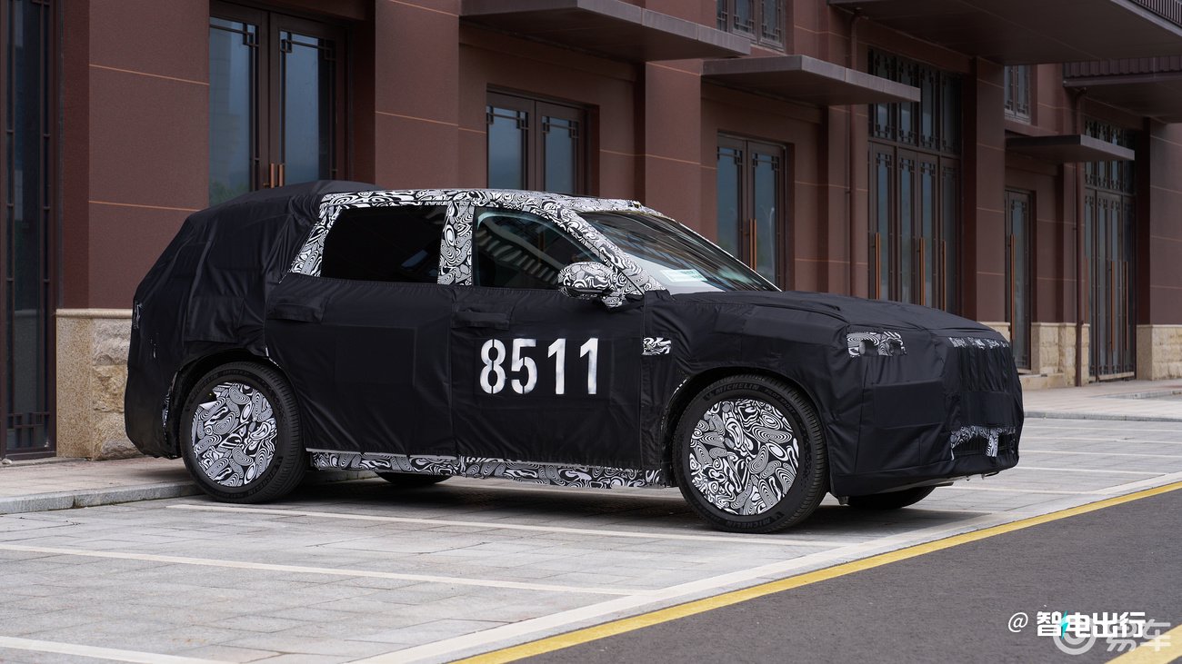 继极氪9X后，8X也要来了！路试谍照曝光