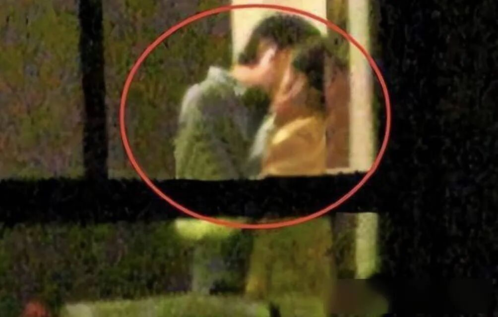 沈腾林允偷情被拍到了？卢昱晓和粉丝私联？文淇悄悄拿走四字的资源？张佳宁没有空窗期？