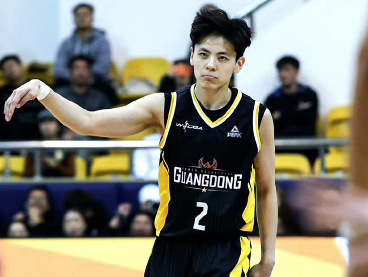 巅峰对决！杨舒予38+7广东女篮险胜上海 刘禹彤33分卡特47+11