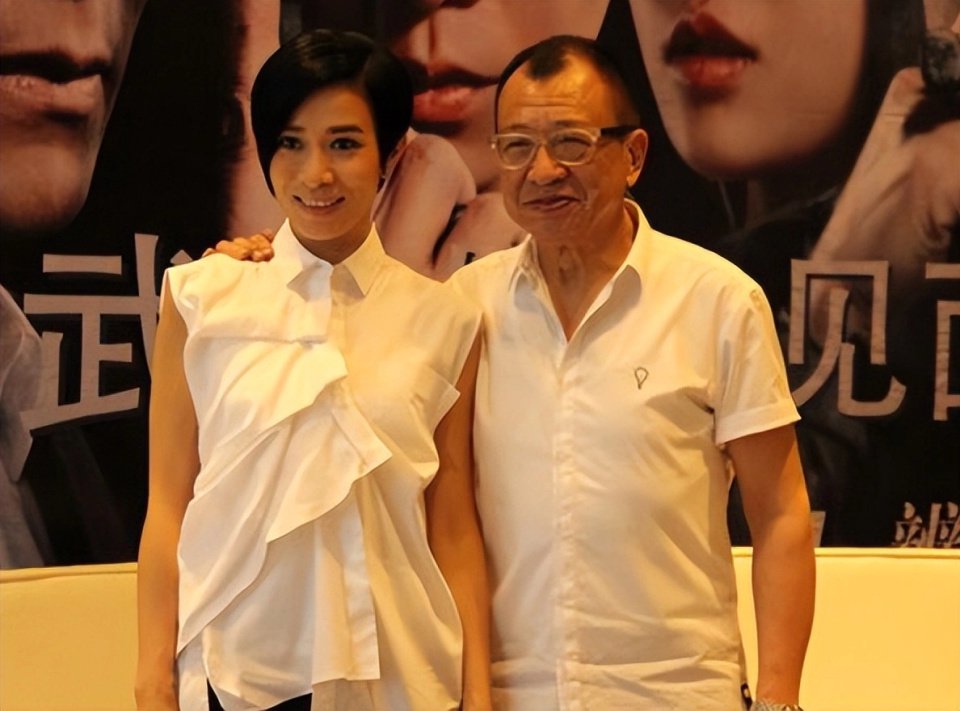 看透生死！佘诗曼自曝已立遗嘱，首次回应不婚不育：并不遗憾