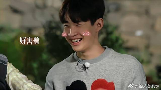 中国女排挨个夸奖刘宪华的有点，把大华都给夸害羞了！