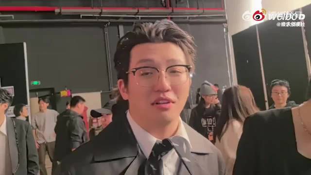 左凌峰喜人总决赛掀桌点燃全场欢乐