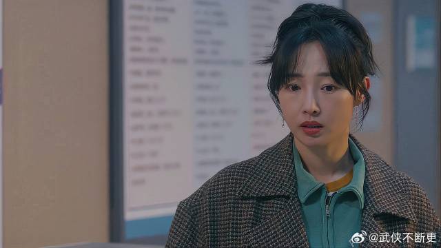 简冰忙到忘掉工作，上面来催，幸有方老师帮助