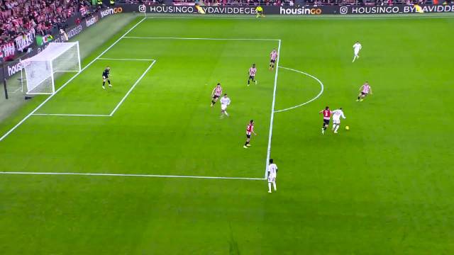 再来欣赏下卡马温加头球破门过程