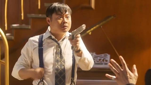 男子误以为拍戏发现真相震惊