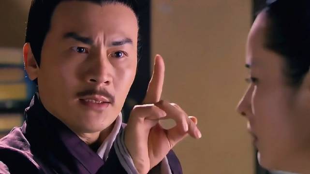 你兰花指都快指我脸上了，你问我怎么看出来的