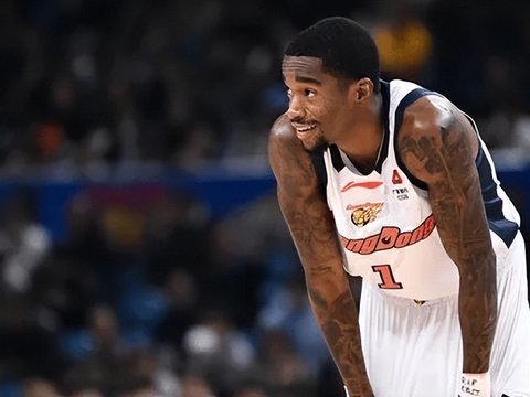 胜广州采访！朱芳雨大赞奎因萨姆纳，认可王洪泽与陈家政能力！