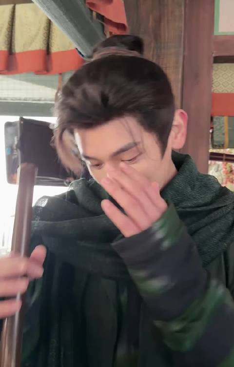 于正回应进组金吾不禁，称需决策剪片确认物料