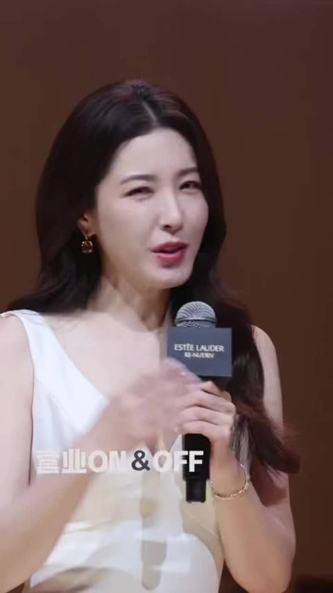 朱一龙高圆圆曾黎同框，曾黎气质出众惊艳众人