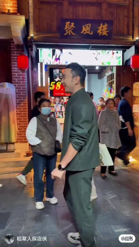 尼格买提、龙洋、许魏洲现身莆田兴化府