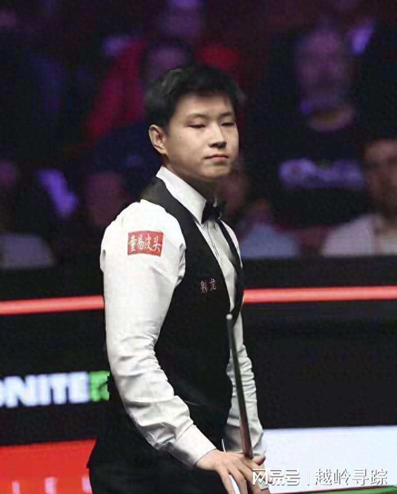 英锦赛最新战报！八强诞生，赵心童2-6爆冷，中国三人冲击四强