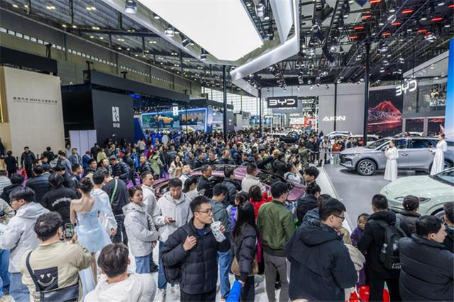 青春燃卡、长沙国际车展重磅联动  双重福利再添消费热力