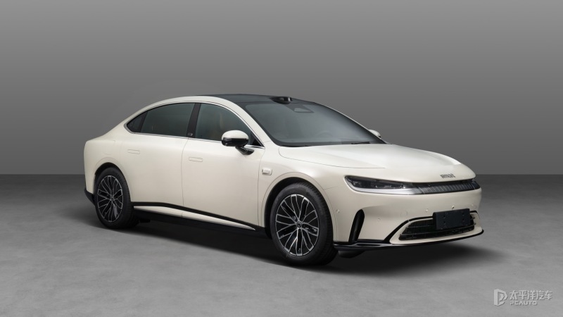 smart精灵#6申报图 中大型轿跑车 搭载1.5T插混系统