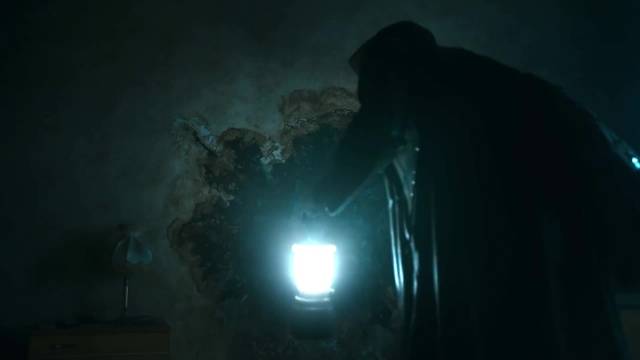 40层大厦遭诡异真菌入侵，80%居民被寄生