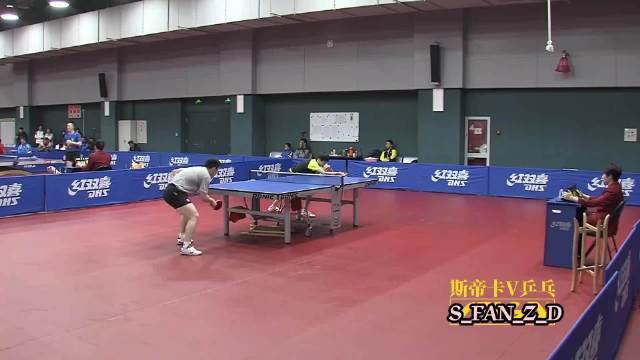 国家队队内赛，小胖vs高远，第一球有点夸张了， 樊振东 林高远