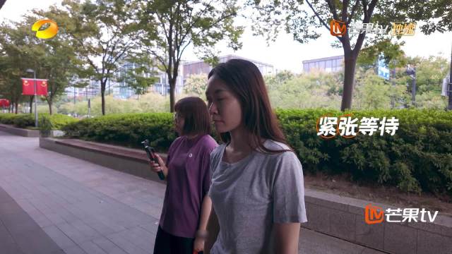 周扬青承认是黄渝湘口中难搞老板，严格把控服装设计质量价格