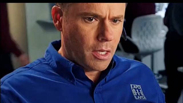 911在深夜接到了一个神秘的静默来电