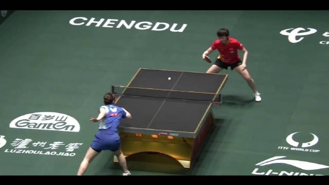 成都混团冠军赛王曼昱2比1胜伊藤美诚，国乒5比1领先日本