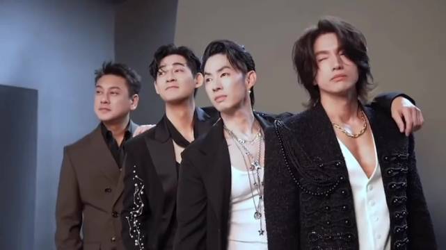 朱孝天不来亏大了，周杰伦阿信F3组F5，新歌MV好多怀旧元素