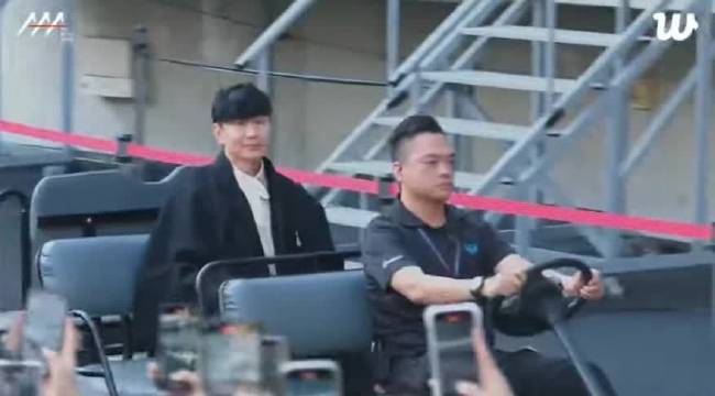 2025AAA颁奖礼，林俊杰来了