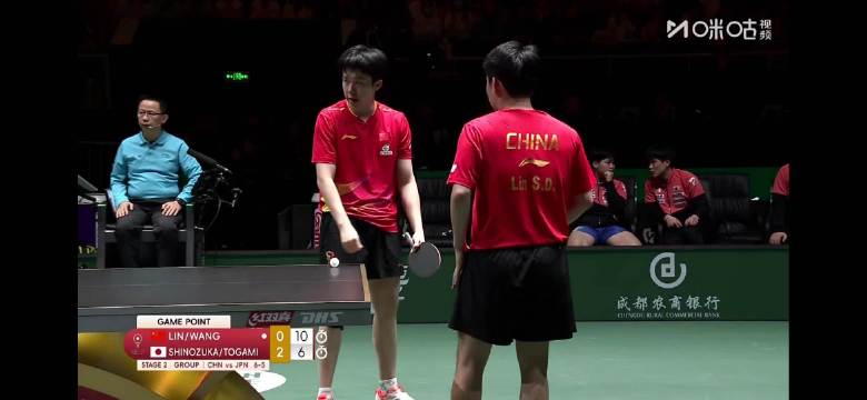 王楚钦林诗栋1比2不敌日本组合，国乒女双迎战张本美和