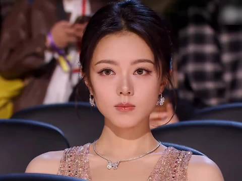 好可怕的打光，第一次这么直观女明星有多抗镜头！