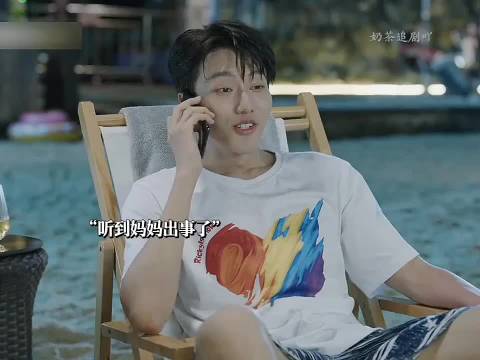 许雯生病突然倒下，儿子迈克细心照顾，终于和儿子和解…….