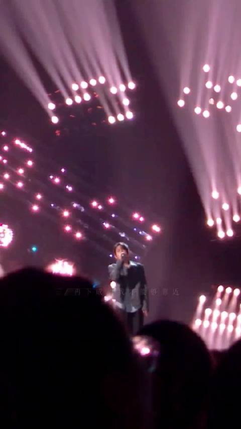 汪苏泷林宥嘉合唱《背影，你最近好吗》 这波是回忆杀 回到了青春时刻