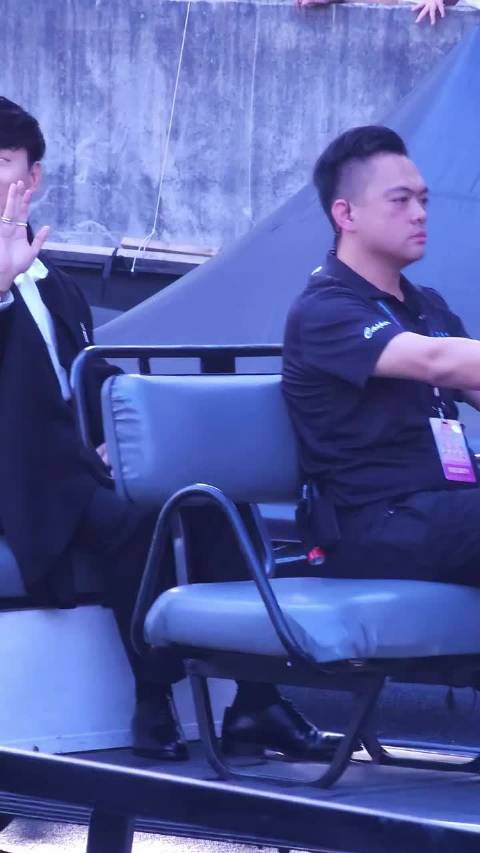 林俊杰亮相AAA颁奖礼体验kpop文化