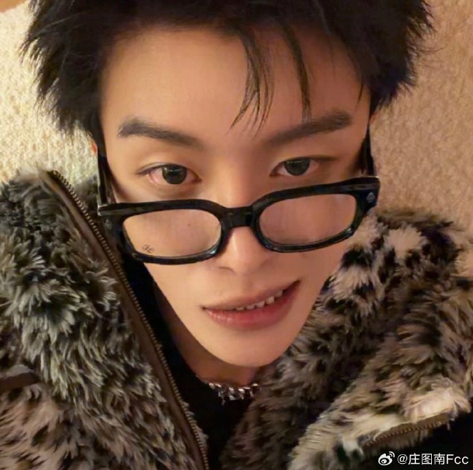 fccfccfccfcc「范丞丞：破界生长的新生代实力ICON」