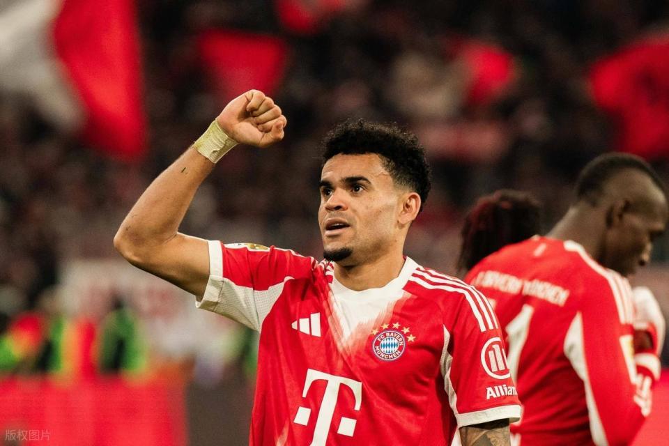 随着门兴1-0，德甲最新积分榜出炉：拜仁一枝独秀，领先优势巨大