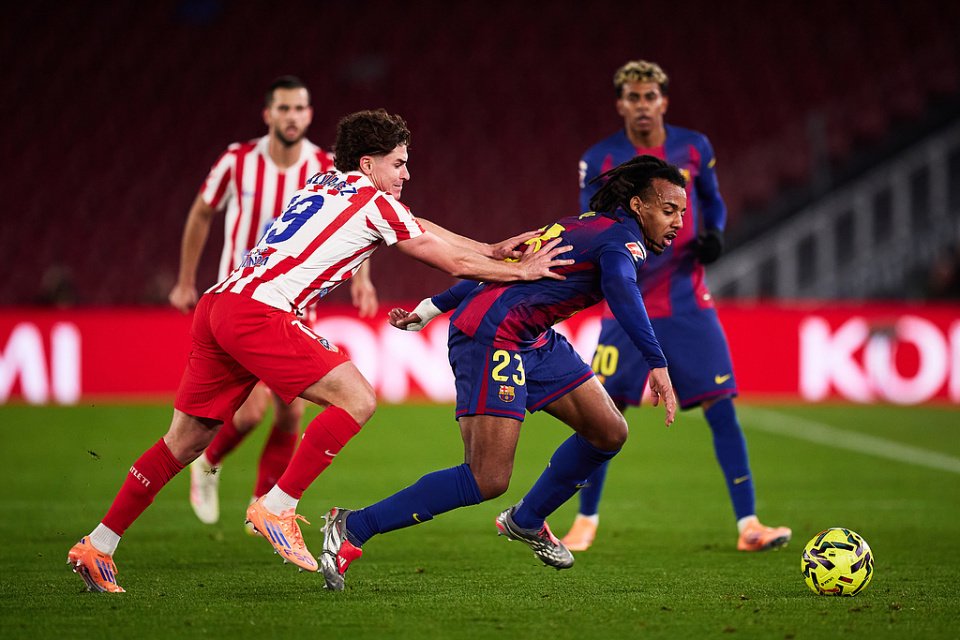 马竞强硬宣示：想动阿尔瓦雷斯？请拍2亿！巴萨退缩