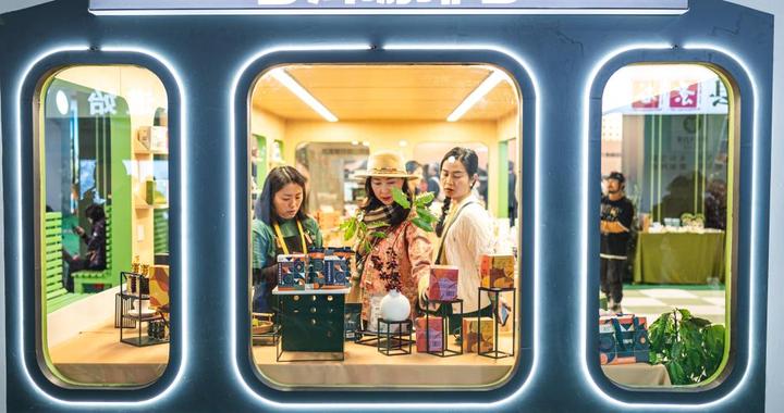 在普洱，一展之上邂逅茶咖