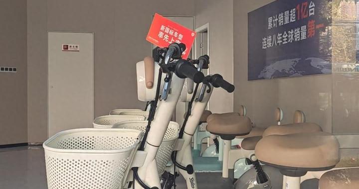 新国标电动车上市被吐槽，旧车翻新成了香饽饽，消费者：我买车就想图个便利