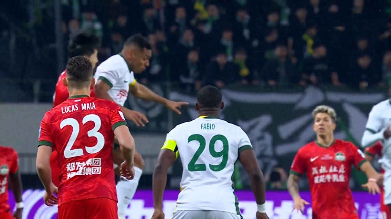 3-0，国安豪取足协杯冠军，获亚冠名额 阿布雷乌进3球 河南输在经验