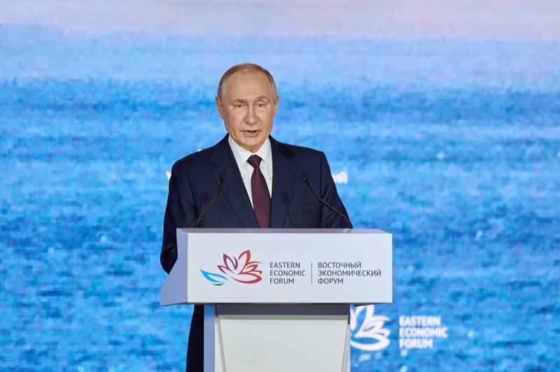 9月5日，俄羅斯總統普京在符拉迪沃斯托克出席第十屆東方經濟論壇全體會議時發表講話。新華社發（郭飛洲攝）