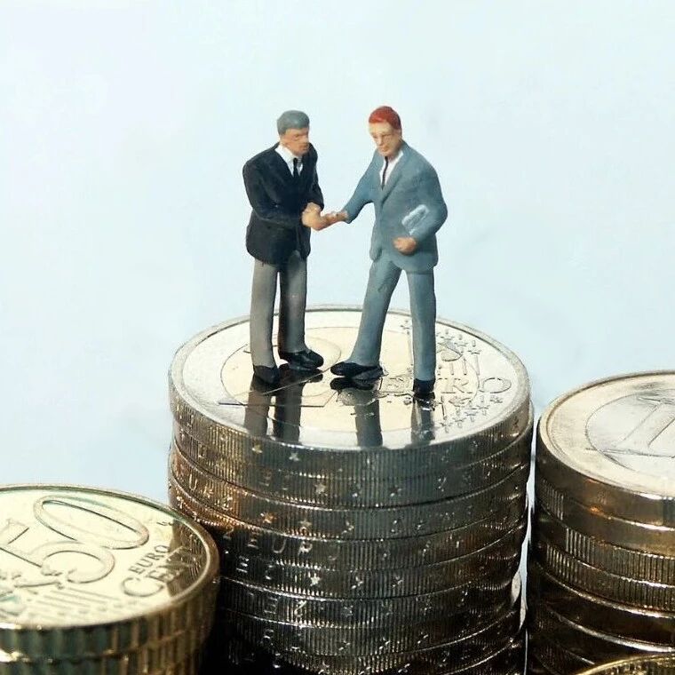 《哈利波特》《蝙蝠侠》等IP易主，奈飞5000亿元收购华纳兄弟