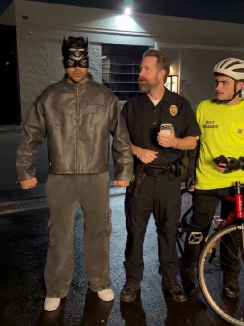 蝙蝠侠，你是来搞笑的吧 谁都不能阻挡我刷视频