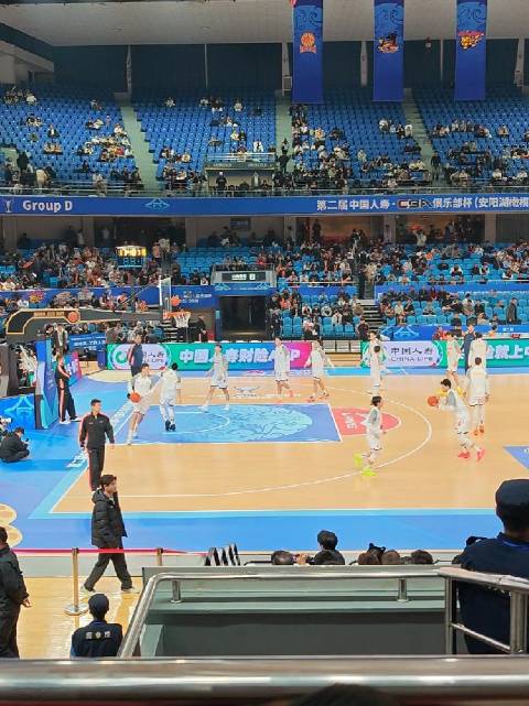 来看CBA杯咯，看到胡明轩了，今晚联手徐杰出战，拿下nbl合肥队应该问题不大！