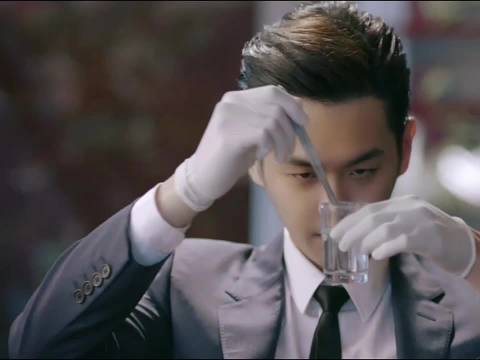 有个抠门遇到又怪癖的上司，是种怎样的体验！？——法医秦明