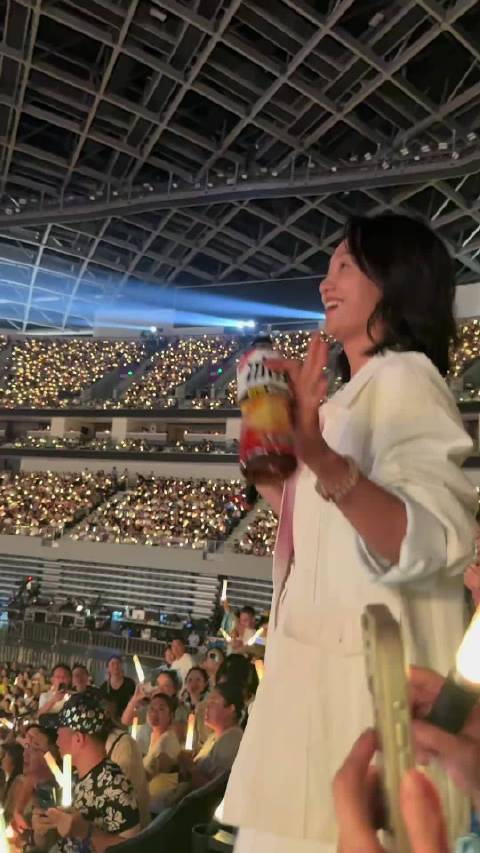 朱丹嫁周一围被称下嫁实为男方家世显赫