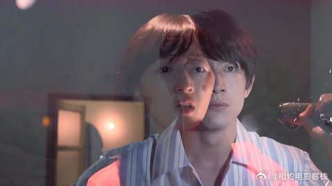 周冬雨大胆追爱林更新，半夜梯子爬窗户，真够浪漫！