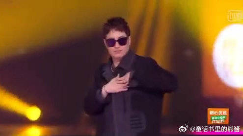 尖叫之夜男团跳女团舞，黄景瑜等九人挑战《yes ok》