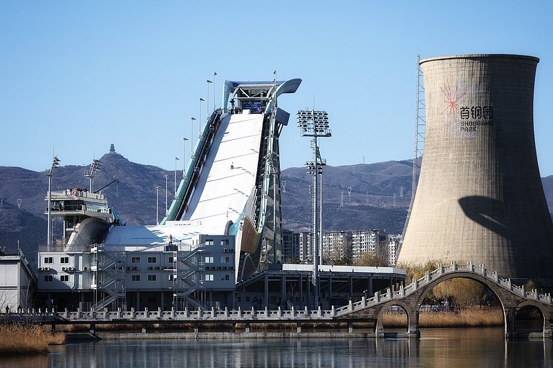 赛点 | 苏翊鸣背靠背世界杯夺冠！“雪飞天”开启冬奥冲刺新篇章