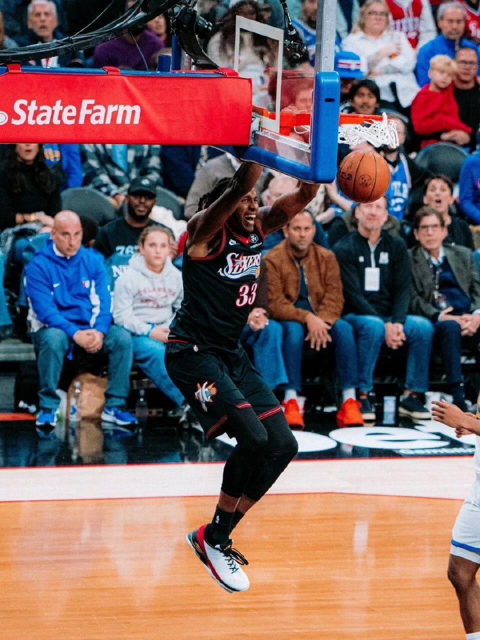 翻译文：沃克，76人“隐形功臣”的逆袭之路