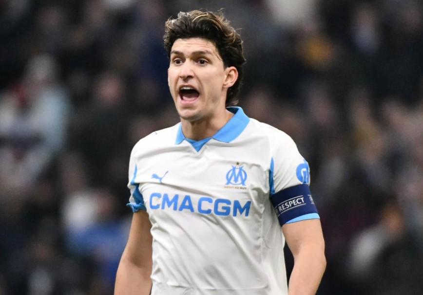 记者：马赛队长巴列尔迪想代表阿根廷踢世界杯，不考虑去沙特