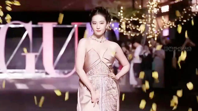 刘亦菲三月暴瘦20斤，现身F1生图惊艳