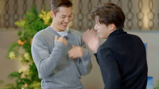 王安宇给陈伟霆，都跳害羞了！