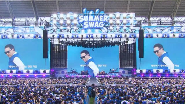 ROSE 客串鸟叔演唱会，韩流中的顶流！ ROSÉ & PSY - APT三分钟视频助燃计划